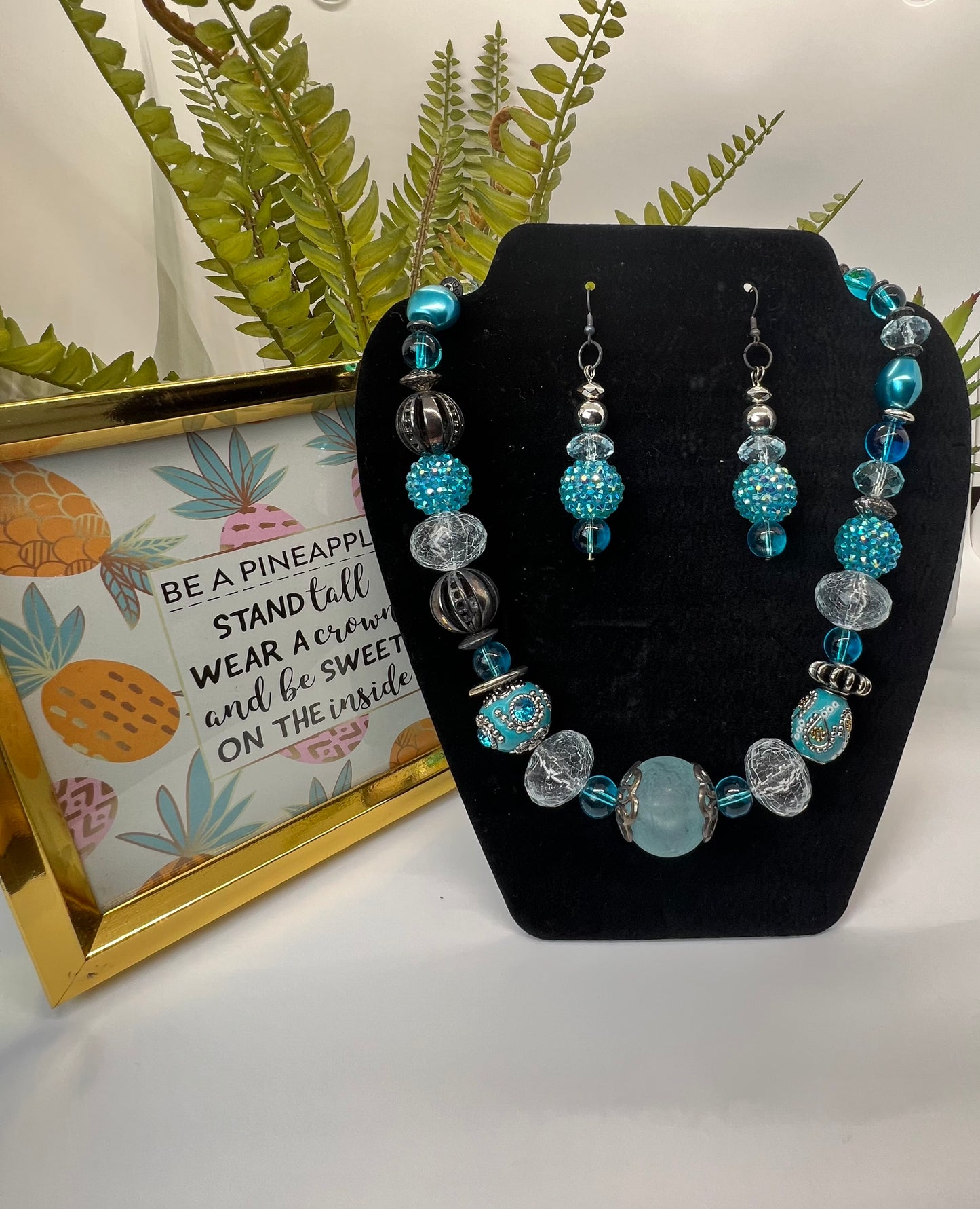 Blue Skies Elegant Necklace with Matching Earrings
